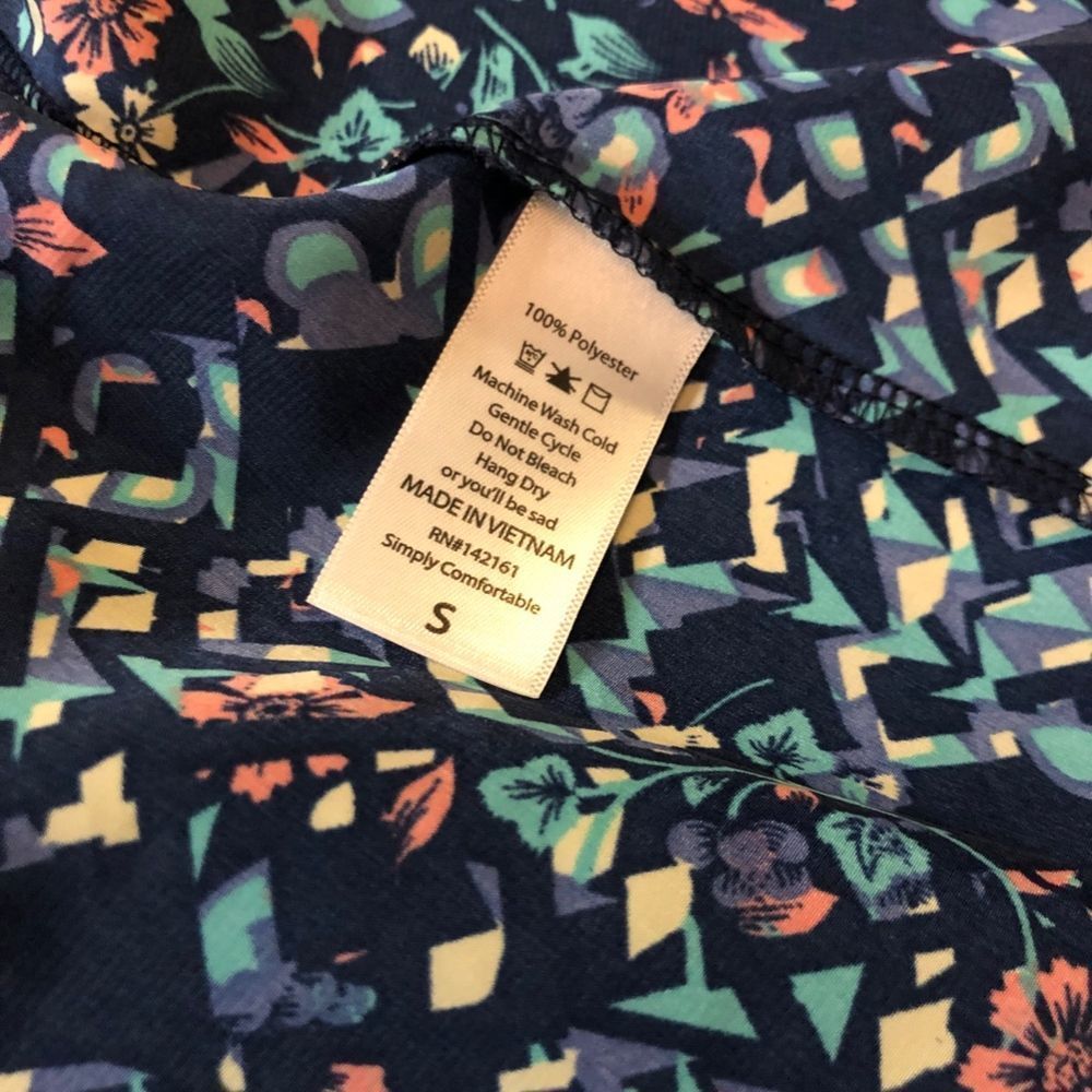 🦄 Lularoe Lindsay Patterned Blue Cardigan/Kimono - Picture 5 of 6